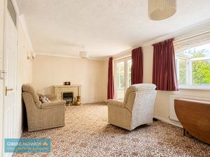 Sitting room- click for photo gallery